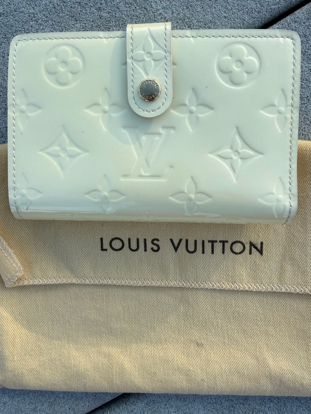 Louis Vuitton Vernis French Purse Wallet Perle White EXCELLENT W/ COA & Dust Bag